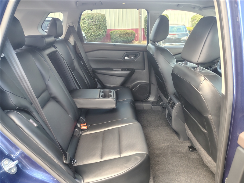 2022 Nissan Rogue SV photo 20