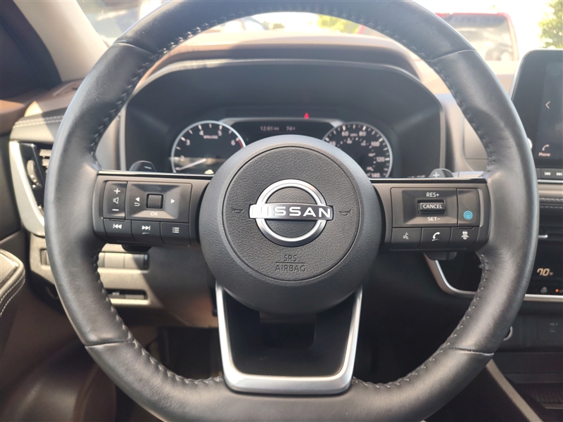 2022 Nissan Rogue SV photo 33