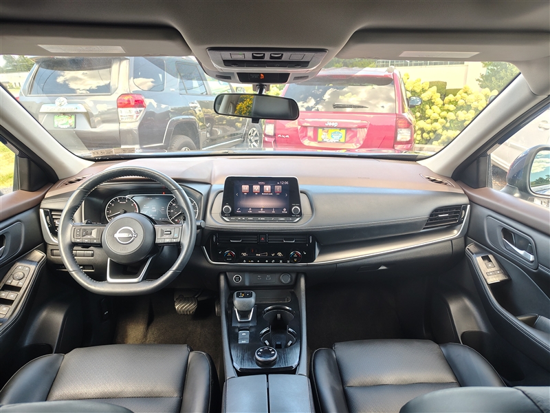 2022 Nissan Rogue SV photo 37